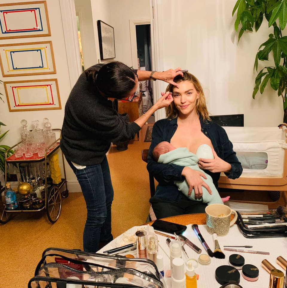 <p>Arizona Muse posted a picture on Instagram of her breastfeeding while her make-up artist did her eyebrows. She captioned it, aptly, ‘Multi tasking’. <em>[Photo: Instagram]</em> </p>