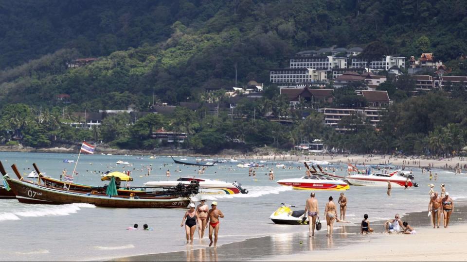 Thailand bans smoking on 20 major beaches from November,