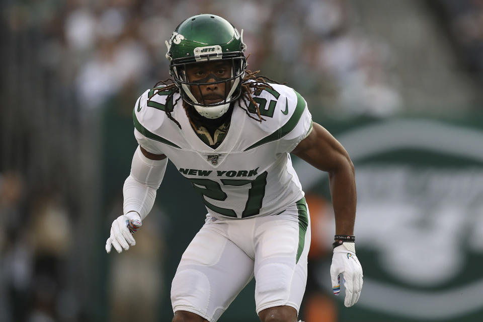 FILE - In this Sunday, Oct. 13, 2019 file photo, New York Jets cornerback Darryl Roberts (27) in coverage during the first half of an NFL football game against the Dallas Cowboys in East Rutherford, N.J. The New York Jets have released cornerback Darryl Roberts after four seasons with the team as a sometime starter and valuable backup, Saturday, March 21, 2020. (AP Photo/Steve Luciano, File)