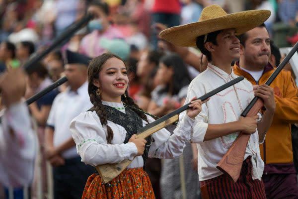 desfile revolucion