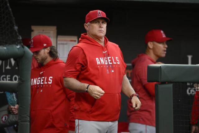 Angels keep Phil Nevin as manager for 2023 on 1-year deal