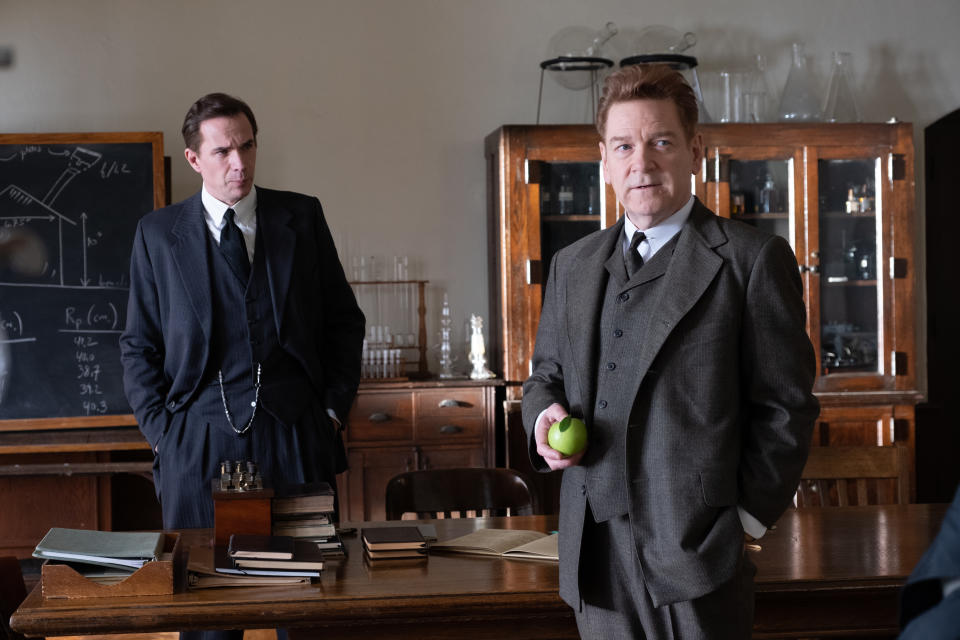 James D'Arcy as Patrick Blackett and Kenneth Branagh as Niels Bohr in Oppenheimer<span class="copyright">Melinda Sue Gordon—Universal Pictures</span>