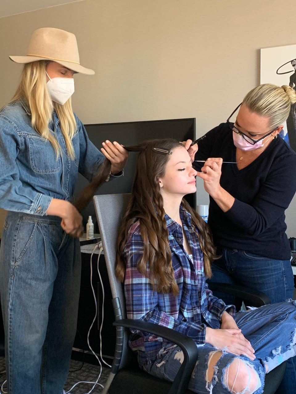 Behind the Scenes of Mackenzie Foy’s Farmstead Black Beauty Promo