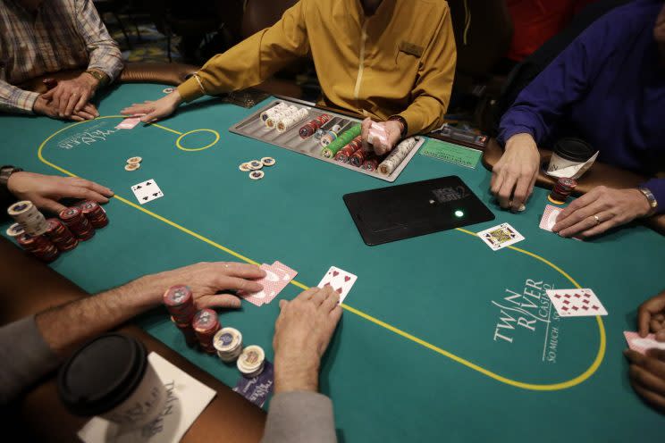 Ein 64-Jähriger erfüllte sich in Las Vegas einen Lebenswunsch und räumte beim Pokern ein Vermögen ab (Bild: AP Photo)