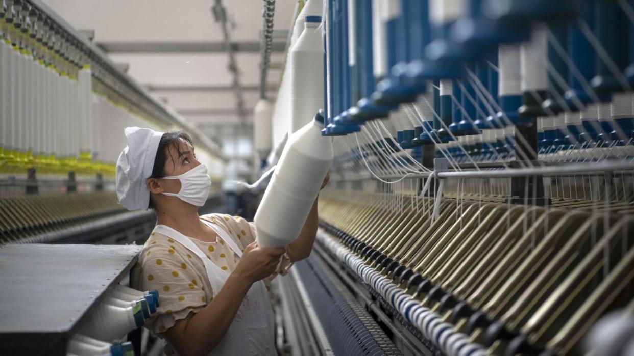 Produktion in einer Textilfabrik in der ostchinesischen Provinz Jiangsu.