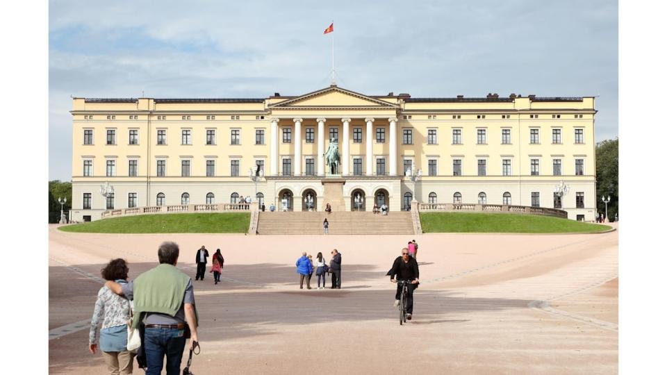 Royal Palace in Oslo exterior