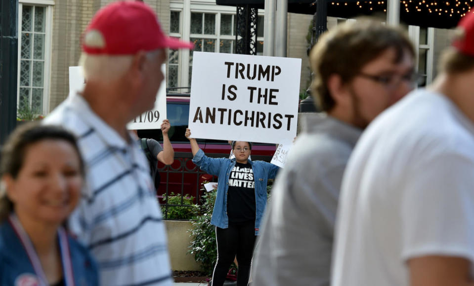 Photos of the day - June 15, 2016