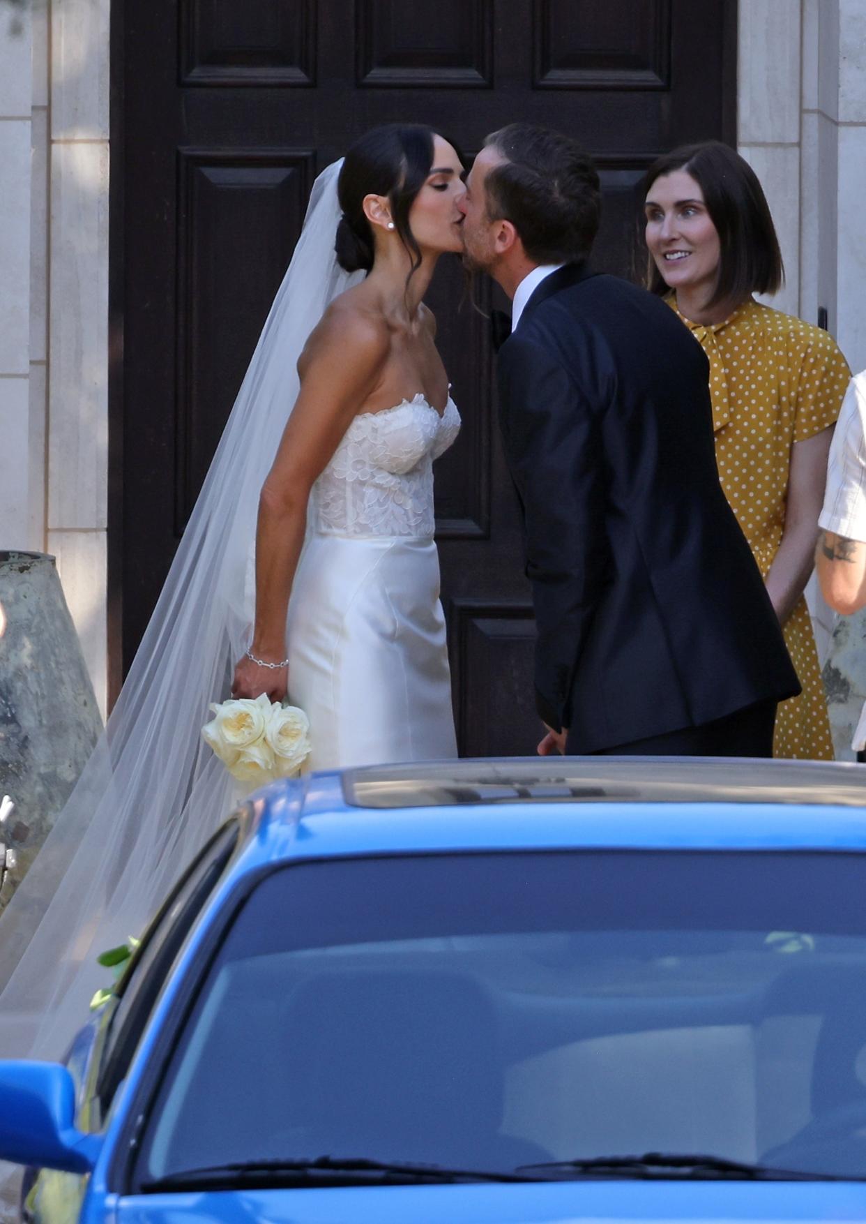 *PREMIUM-EXCLUSIVE* Jordana Brewster and Mason Morfit tie the knot in Santa Barbara in front of F&F co-stars, family and friends! (GGRE, CLTN / CB/CB / BACKGRID)