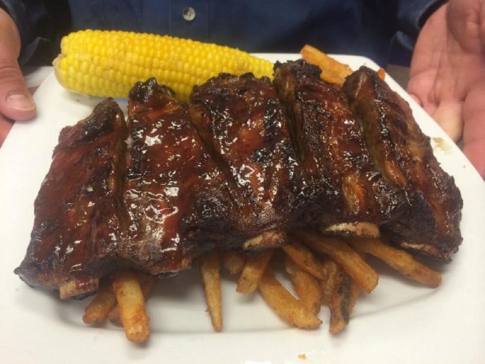 Dougie’s BBQ & Grill (Pikesville, Maryland)