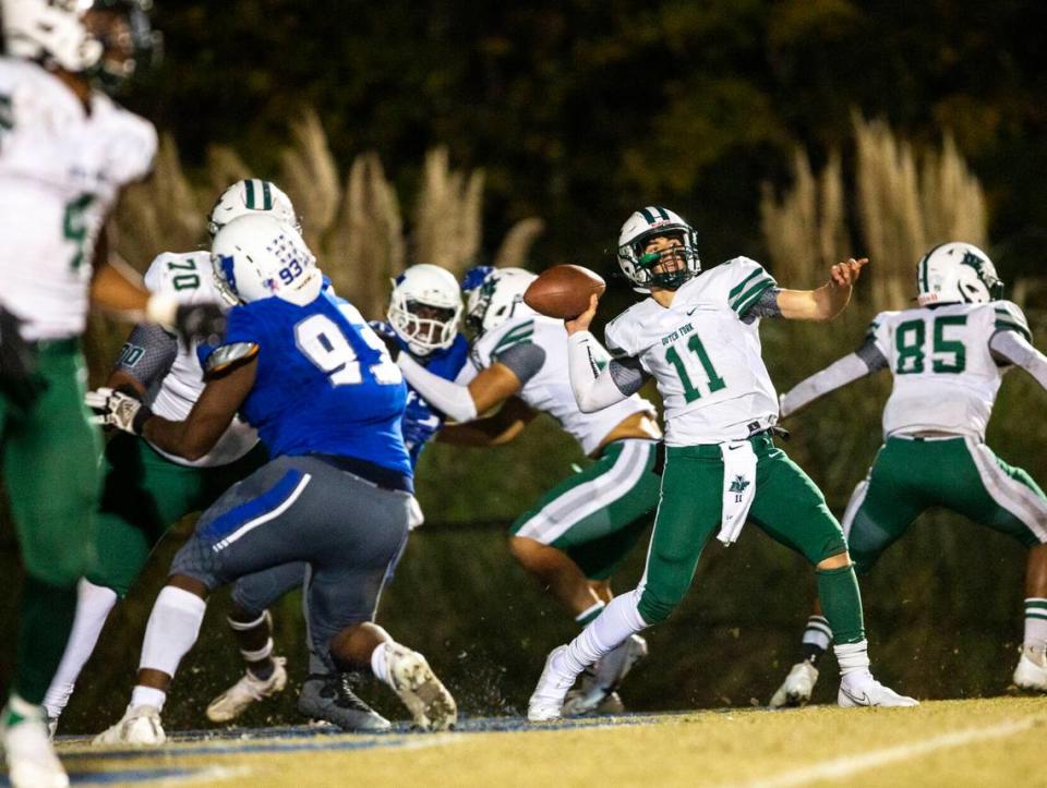 Dutch Fork’s David Patterson (11) throws the ball down field against Fort Dorchester during the Class 5A Lower State championship Friday Nov. 26, 2021, in North Charleston.