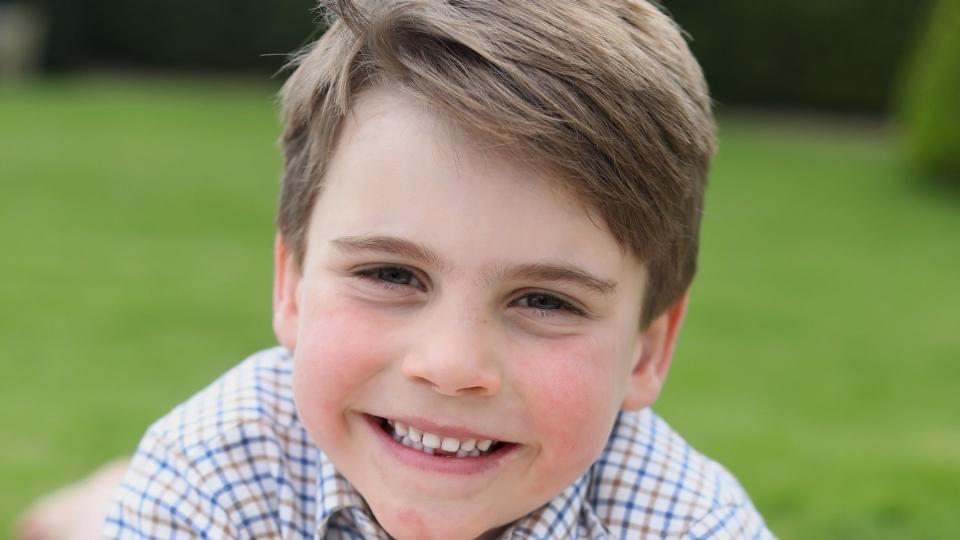 Prince William and Kate released this new photo of Prince Louis to mark his 6th birthday