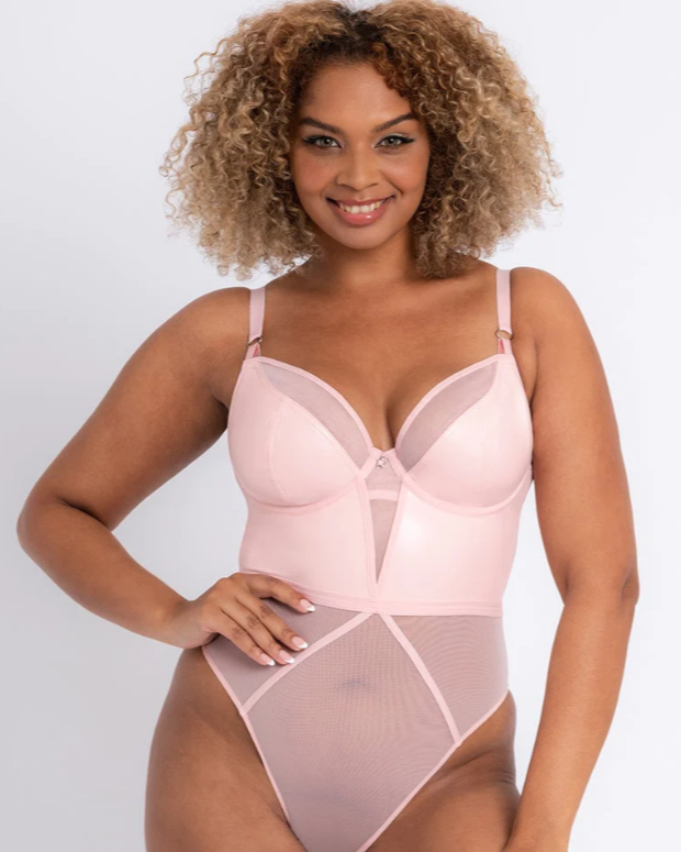 Introducing Deep Plunge: our first shapewear with underwire cups for light  bust support and lift. Abbey wears the Deep Plunge Mid Thigh