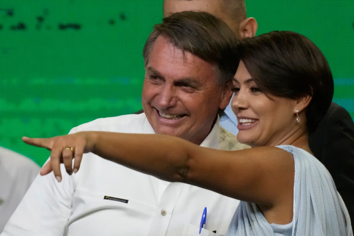 BOLSONARO-MUJERES (AP)