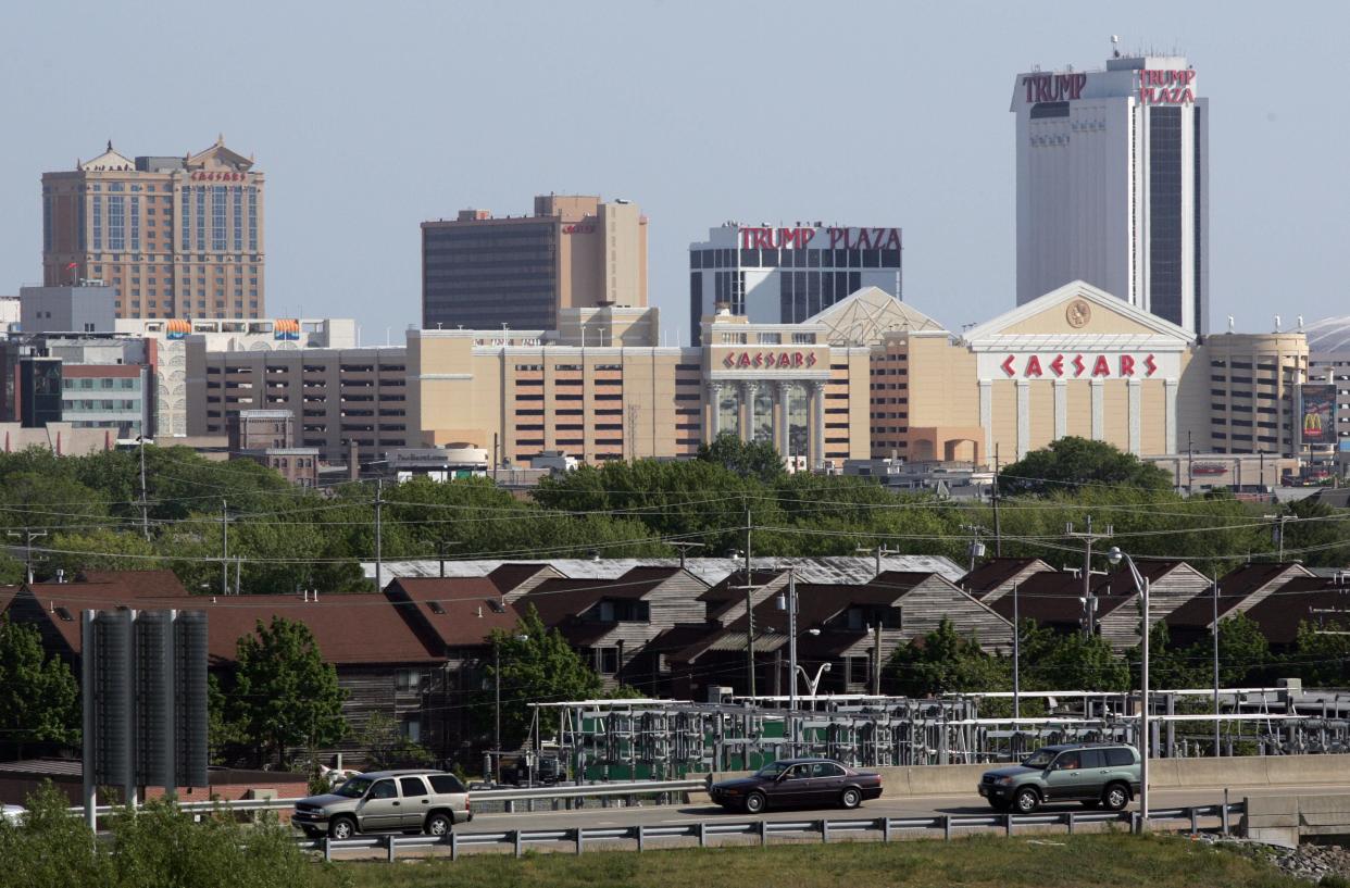 Atlantic City, UNITED STATES: The Atlantic City, New Jersey skyline, including the Trump Plaza and Caeser's Atlantic City, are pictured, 25 May 2007. Gambling has been legal in Atlantic City, one of the few such cities in the United States, since the first casino opened in 1978. AFP PHOTO/SAUL LOEB (Photo credit should read SAUL LOEB/AFP via Getty Images)