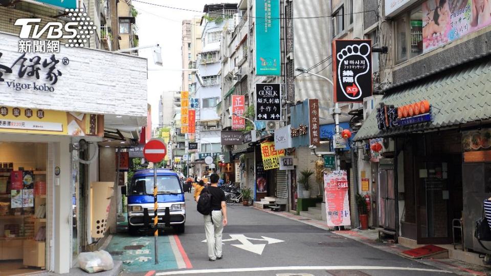 網友分享東門市場有許多平價美食。（示意圖／shutterstock達志影像）