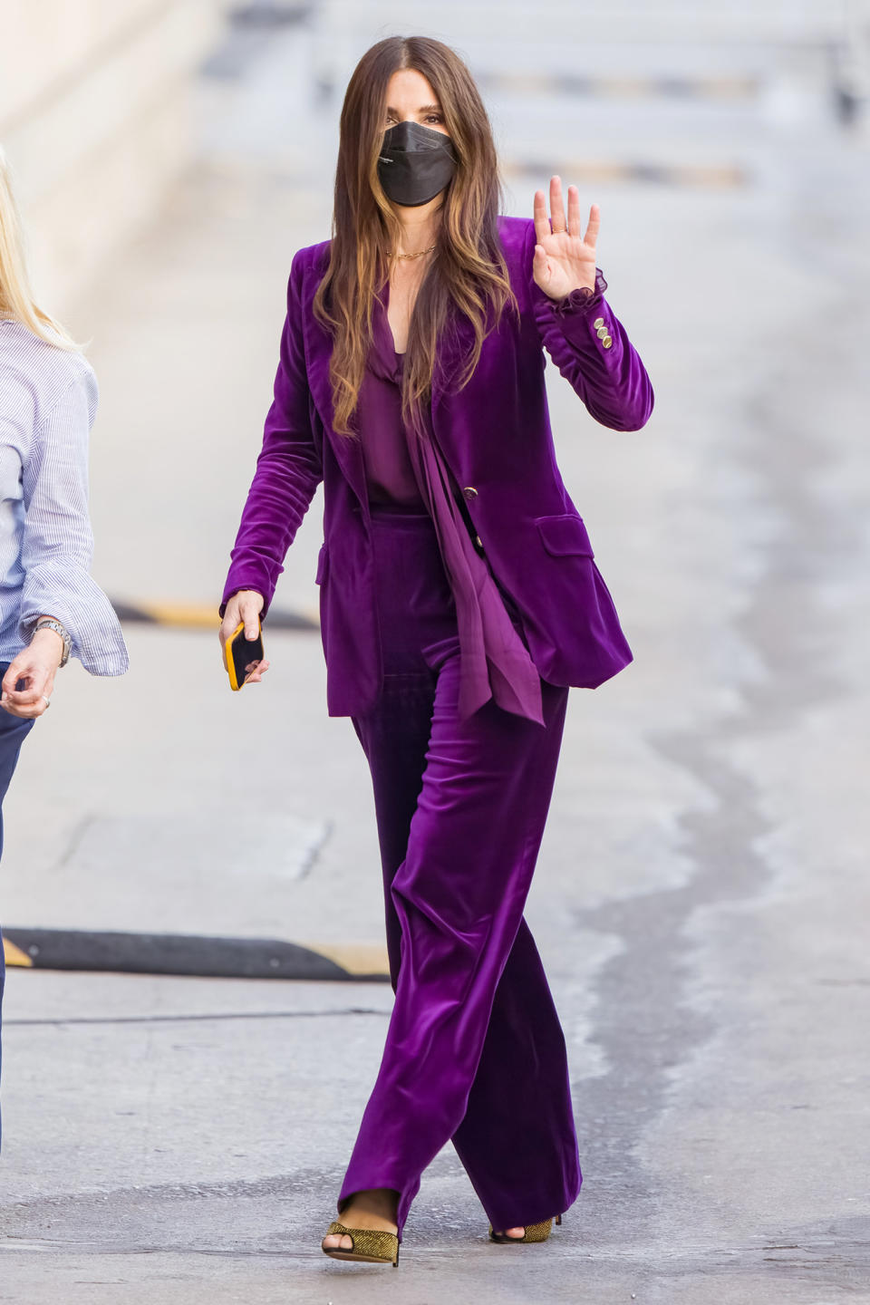 <p>Sandra Bullock steps out for the first time in a while, arriving to <em>Jimmy Kimmel Live!</em> in Los Angeles on Nov. 22.</p>