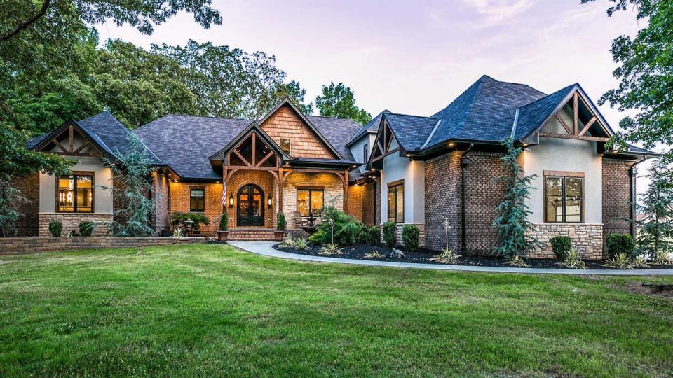 Randy Houser Asks $1.5 Million for Tennessee “Dream House"