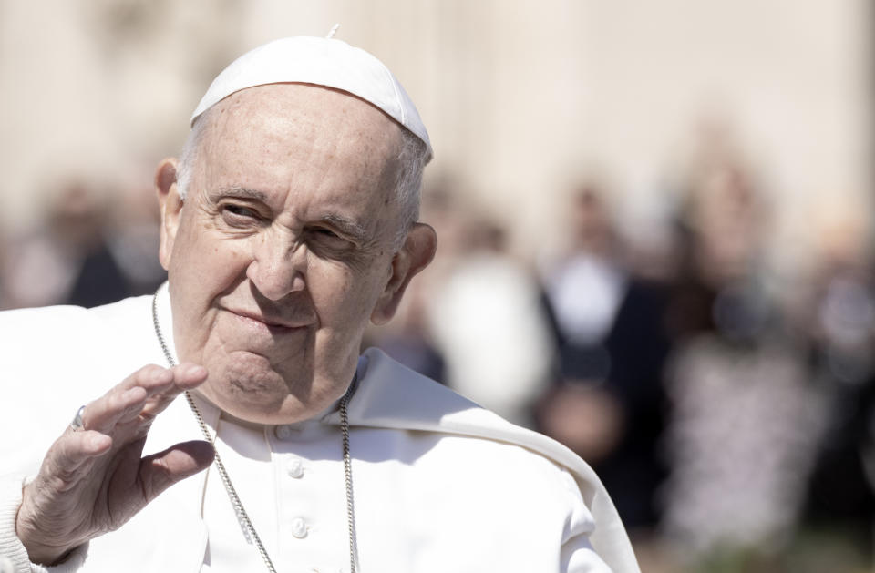 VATICAN CITY, VATICAN - APRIL 09: Pope Francis leads the Easter Mass in St. Peter's Square on April 09, 2023 in Vatican City, Vatican. Over 45,000 pilgrims filled a sunny St. Peter’s Square on Easter Sunday morning. (Photo by Alessandra Benedetti - Corbis/Corbis via Getty Images)