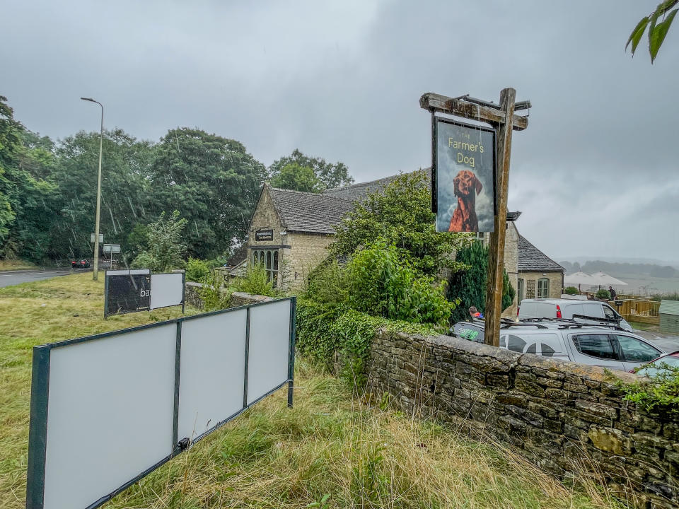 A sign for Jeremy Clarkson's new pub, The Farmer's Dog. (Getty)