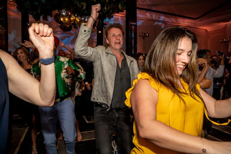 Food Network Chefs Do a Surprise Flash Mob at South Beach Food Festival