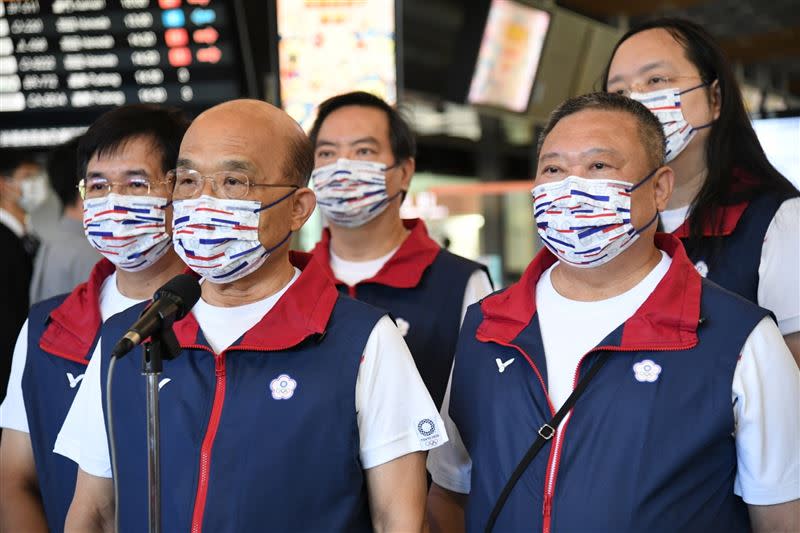 行政院長蘇貞昌19日上午赴松山機場歡送參加2020東京奧運會代表團。（圖／行政院提供）