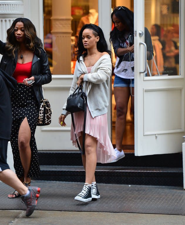 Rihanna en séance shopping à New York le 11 juin.