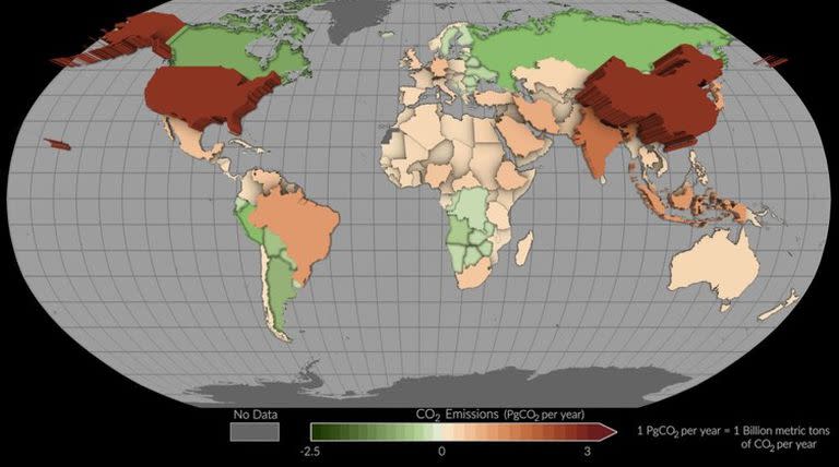 El mapa con las emisiones y absorciones netas medias de dióxido de carbono de 2015 a 2020 utilizando estimaciones basadas en las mediciones del satélite OCO-2 de la NASA