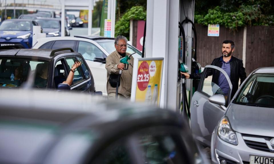 Queuers reach the pumps