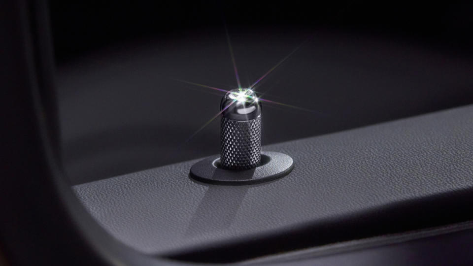 The 2024 Mercedes-Benz 550 Stronger Than Diamonds Edition locking pins have a 0.25-carat diamond