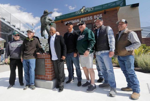 Cal Poly salutes baseball legend Ozzie Smith at re-dedication of his  statue, plaza