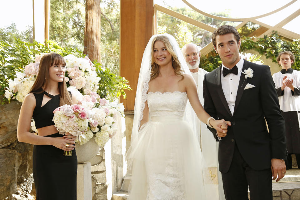 Emily VanCamp Josh Bowman Revenge wedding