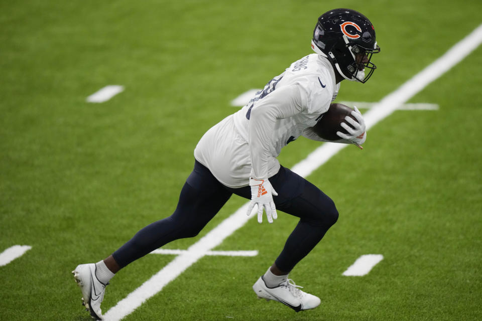 Chicago Bears defensive back A.J. Thomas works on the field during NFL football practice in Lake Forest, Ill., Tuesday, June 13, 2023. (AP Photo/Nam Y. Huh) ORG XMIT: ILNH110