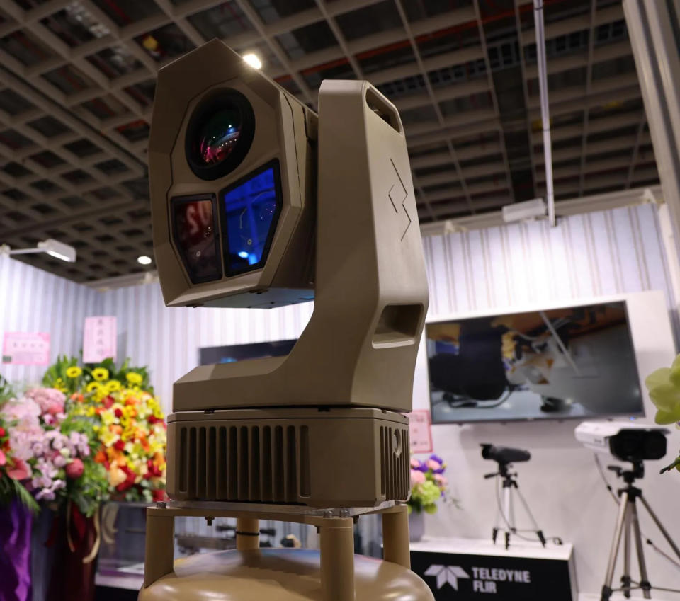 Teledyne FLIR代理商科力航太在2023台北國防展上，展出最新型的RANGER HDC MR熱顯像儀。(圖/中天新聞，李俊毅攝)