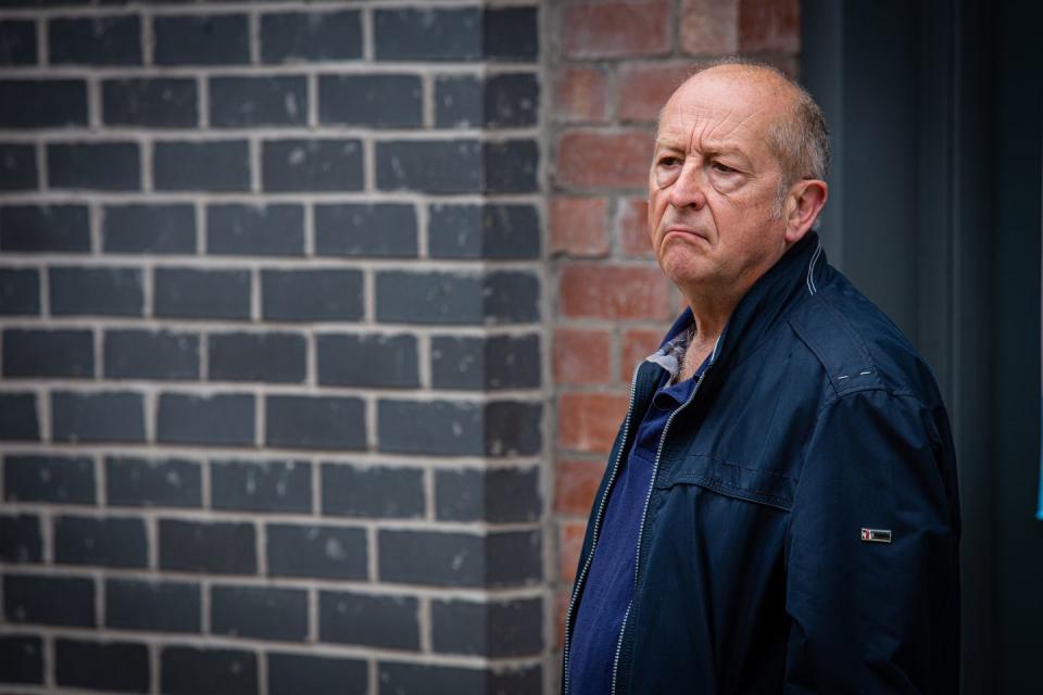 Coronation Street star Ian Bartholomew on "dark and dramatic" night shoots for Geoff plot