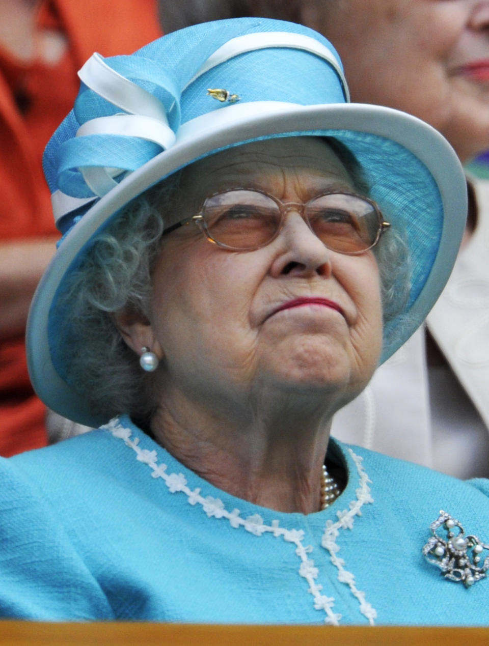 La reina Isabel II en Wimbledon.  REUTERS/Toby Melville (BRITAIN  - Tags: SPORT TENNIS ROYALS SOCIETY)
