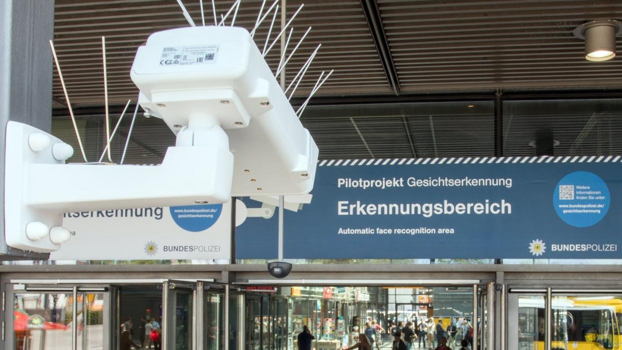 Gesichtserkennung im öffentlichen Raum: 2017 gab es am Bahnhof Südkreuz in Berlin eine Testphase.