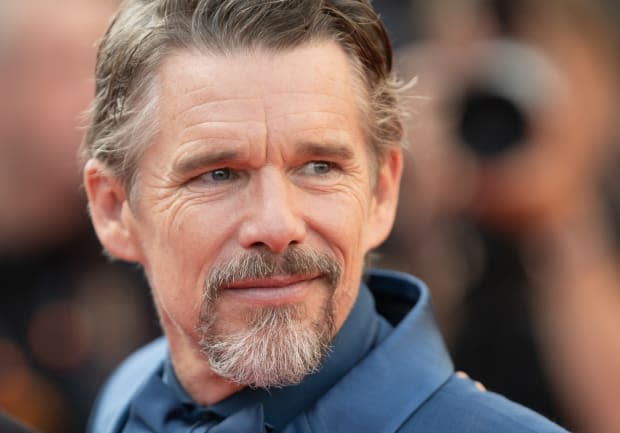 Ethan Hawke<p><a href="https://www.gettyimages.com/detail/1398617080" rel="nofollow noopener" target="_blank" data-ylk="slk:Samir Hussein/Getty Images;elm:context_link;itc:0;sec:content-canvas" class="link ">Samir Hussein/Getty Images</a></p>