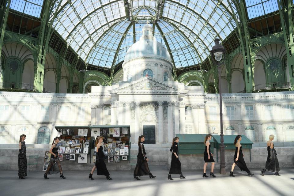 Chanel Couture AW18: complete with book stalls (Getty Images)