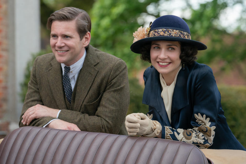 4178_D029_03396_RC2
Actors Allen Leech and Tuppence Middleton on the set of DOWNTON ABBEY: A New Era, a Focus Features release.  
Credit: Ben Blackall / Â© 2022 Focus Features LLC
