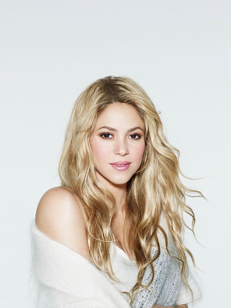 Shakira has curls for days. (Photo: Getty)