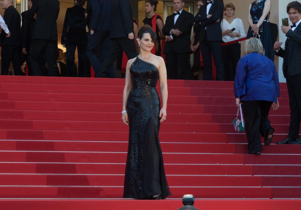 Les plus belles robes de Juliette Binoche à Cannes