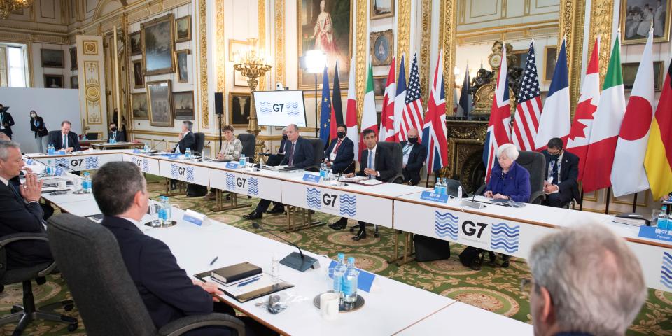 G7