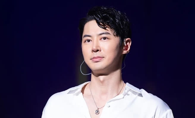 南韓團體神話成員JunJin的父親離世。（圖/junjin_official IG）