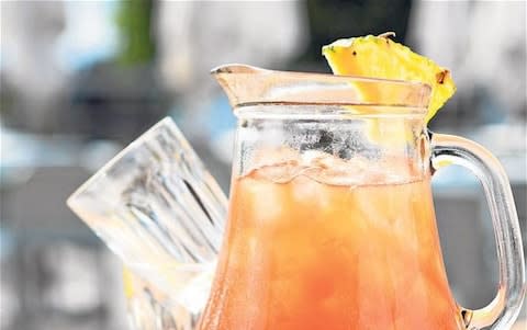 Caribbean rum punch