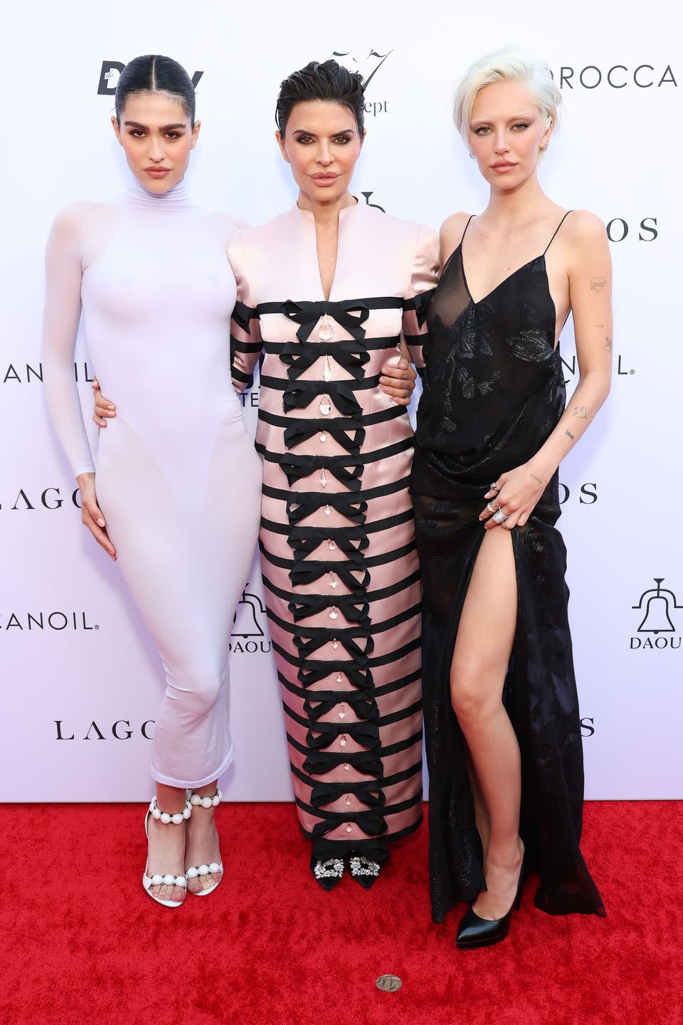 amelia gray lisa rinna and delilah belle on the red carpet at the daily front row's 8th annual fashion los angeles awards