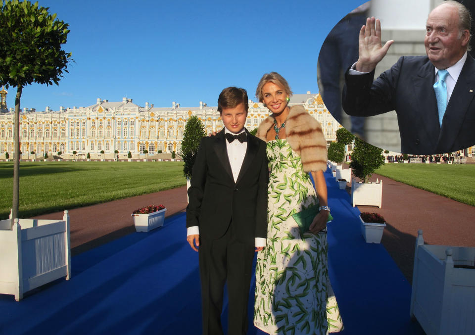 Corinna Larsen junto a su hijo Alexander y Juan Carlos I. (Foto: Handout / Daniel Perez / Getty Images)