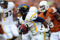 Tavon Austin #1 of the West Virginia Mountaineers returns a kickoff against the Texas Longhorns at Darrell K Royal-Texas Memorial Stadium on October 6, 2012 in Austin, Texas. (Photo by Ronald Martinez/Getty Images)