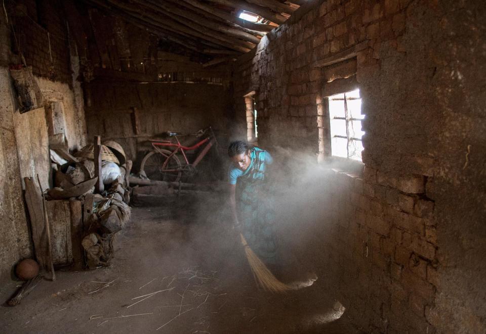 Wider Image: Water Wives Of Maharashtra