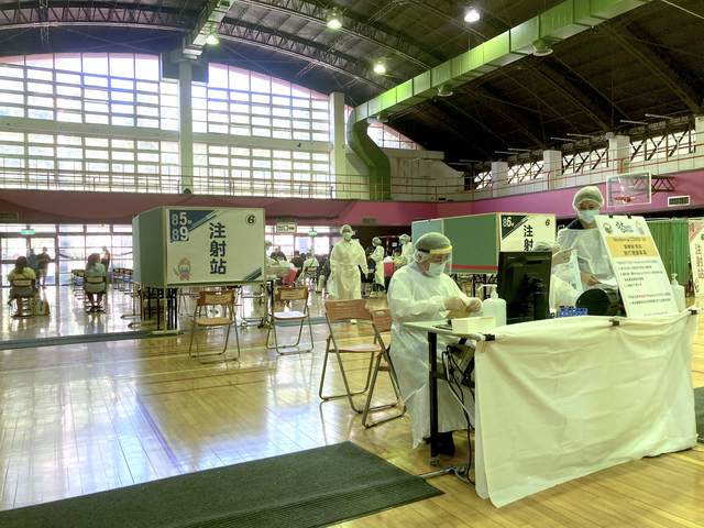 疫苗接種預約平台將加入批次輸入功能。（Photo by 林志怡／台灣醒報）