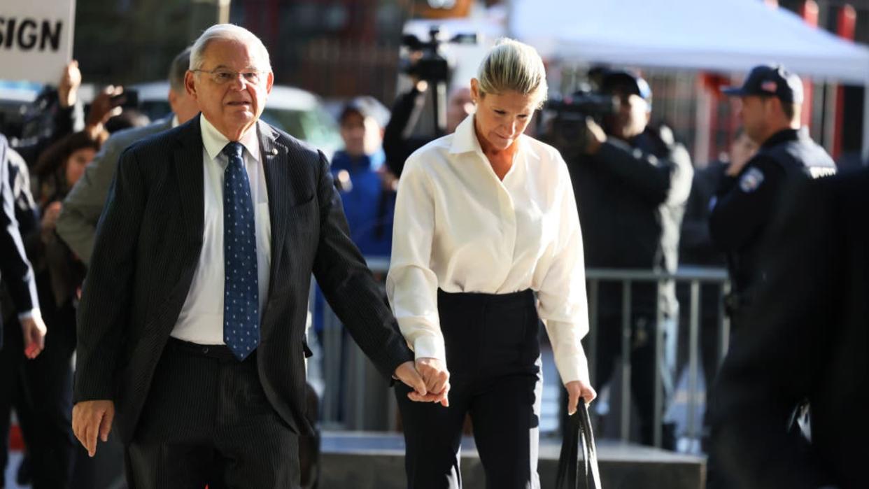 <div>NEW YORK, NEW YORK - SEPTEMBER 27: Sen. Bob Menendez (D-NJ) and his wife Nadine arrive for a court appearance at Manhattan Federal Court on September 27, 2023 in New York City. Menendez and his wife, who face bribery charges, are accused of taking bribes of gold bars, a luxury car and cash in exchange for using Menendez's position to help the government of Egypt and other corrupt acts according to an indictment from SDNY unsealed on Friday. The indictment is the second in eight years against Menendez. The indictment also includes charges for Wael Hana, Jose Uribe, and Fred Daibes. (Photo by Michael M. Santiago/Getty Images)</div>